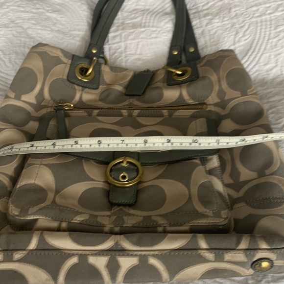 Authentic monogram Coach Purse - Picture 15 of 15